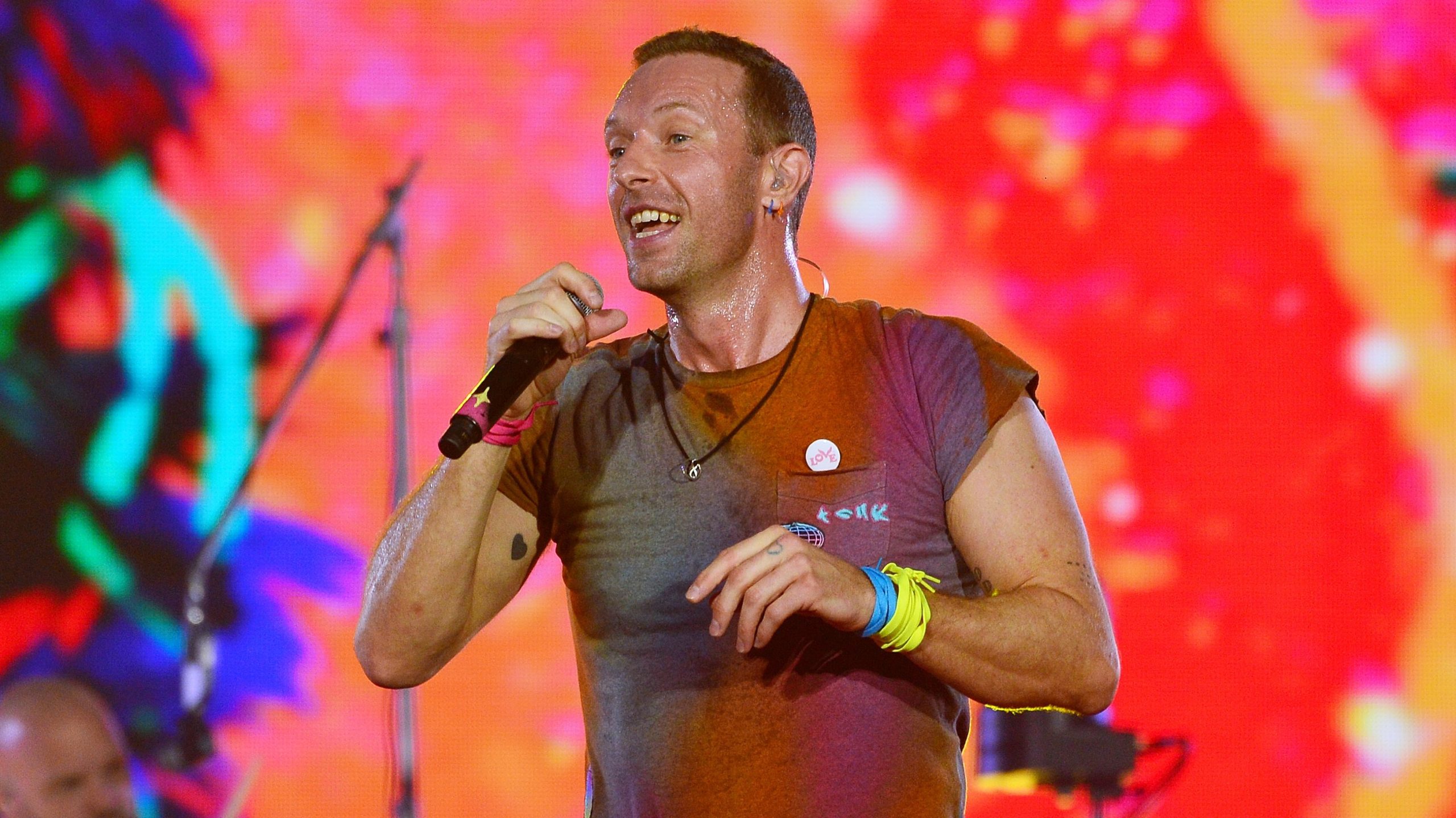 Chris Martin's Kindness Shines as He Drives Fan to Coldplay Show