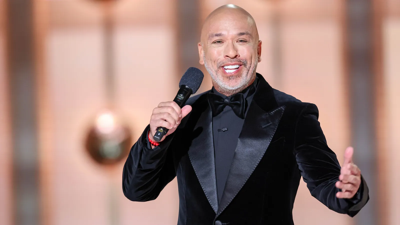 Jo Koy's Comment on Robert De Niro's Family Booed at Golden Globes