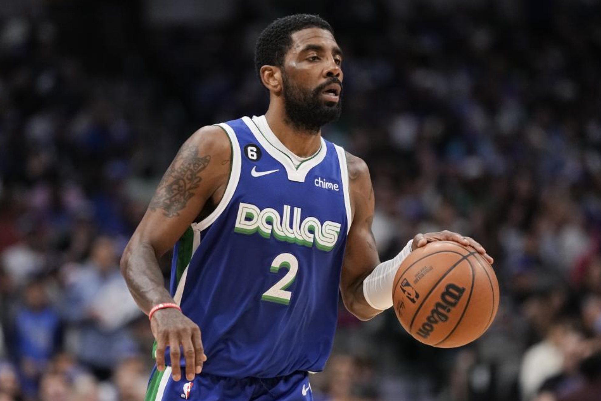 NBA Star Kyrie Irving Counters Claims of Sign Removal by Rabbi