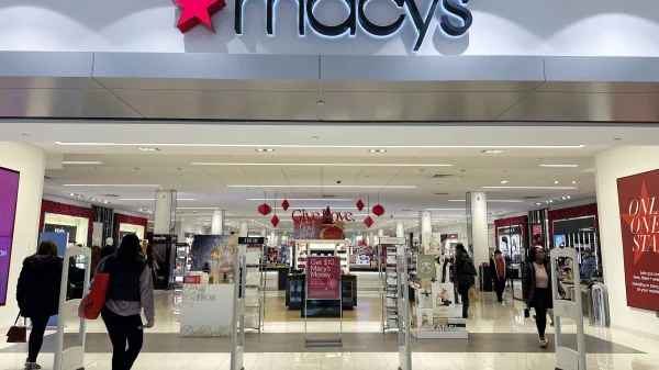 Macy’s to Shut Down 150 Poor-Performing Retail Outlets