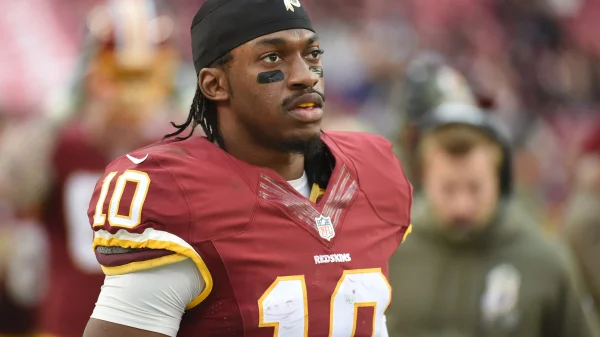 Robert Griffin III Makes Bold Statement on Cowboys Coaching Staff