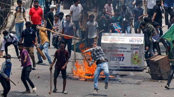 Indian Students Flee Bangladesh Amid Escalating Protests and Violence
