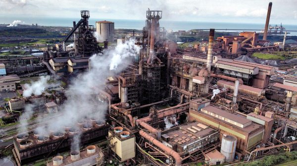 Tata Steel Workers Halt Strike as Talks Begin on Future Investments