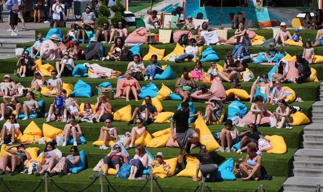 UK Records Hottest Day of the Year at 31.9°C in London, Brief Heatwave to End This Weekend