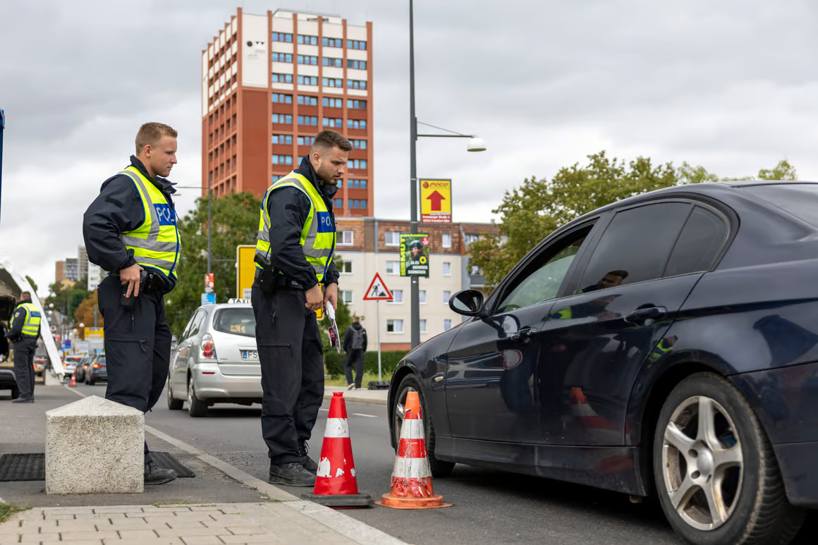 Poland Criticizes Germany’s Border Control Plan, Accusing Berlin of Violating Schengen Agreement