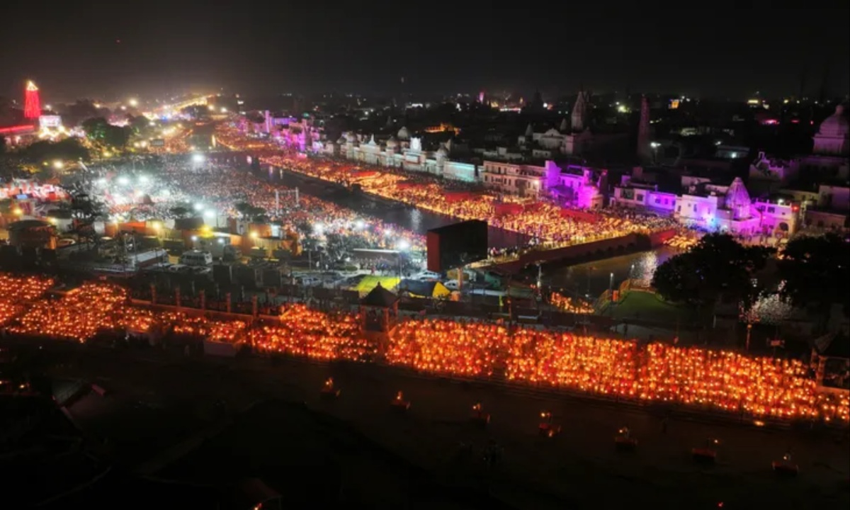 Ayodhya Shines with 2.51 Million Lamps for Record-Breaking Diwali Celebration Along Saryu River