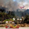 Fast-Moving Oakland Fire Destroys Homes and Forces Evacuations Amid Strong Winds and Statewide Wildfire Risk