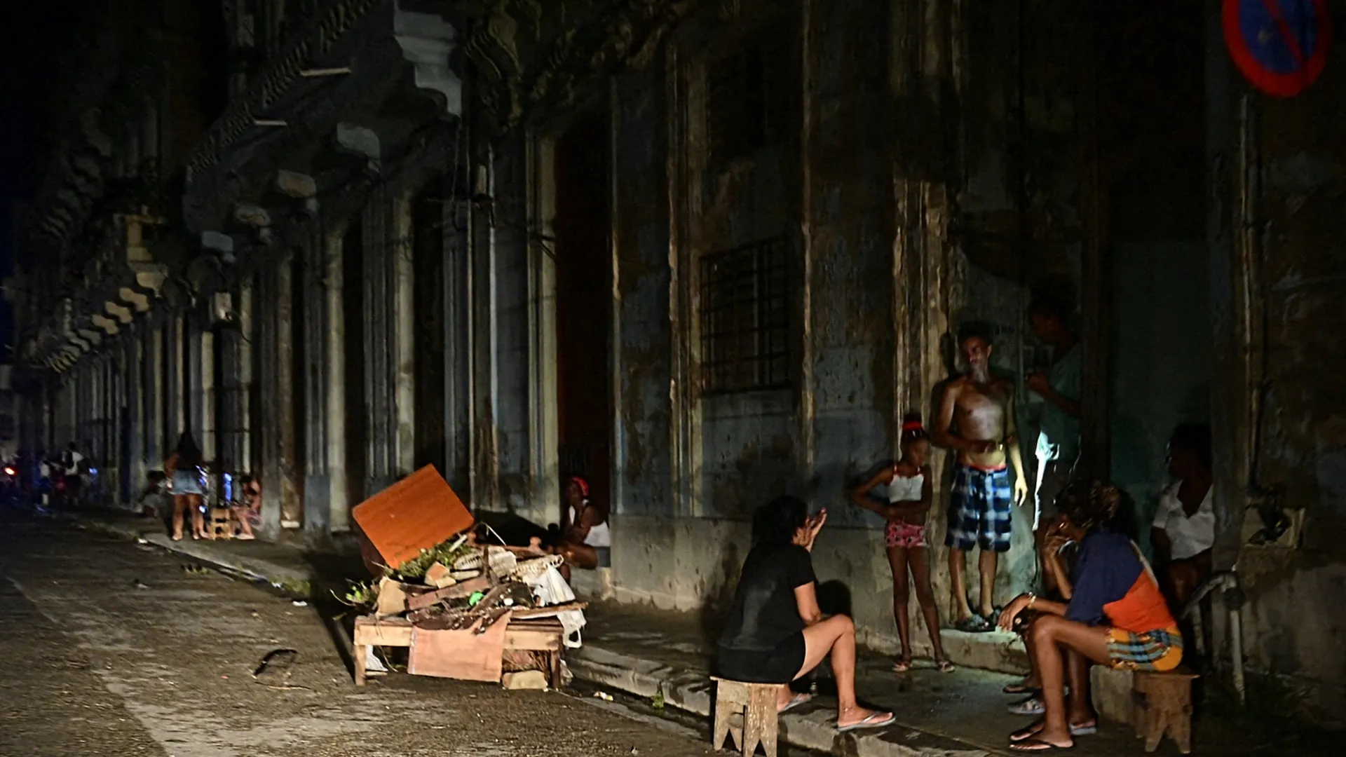 Hurricane Oscar Intensifies Cuba’s Crisis Amid Power Blackouts and Severe Shortages