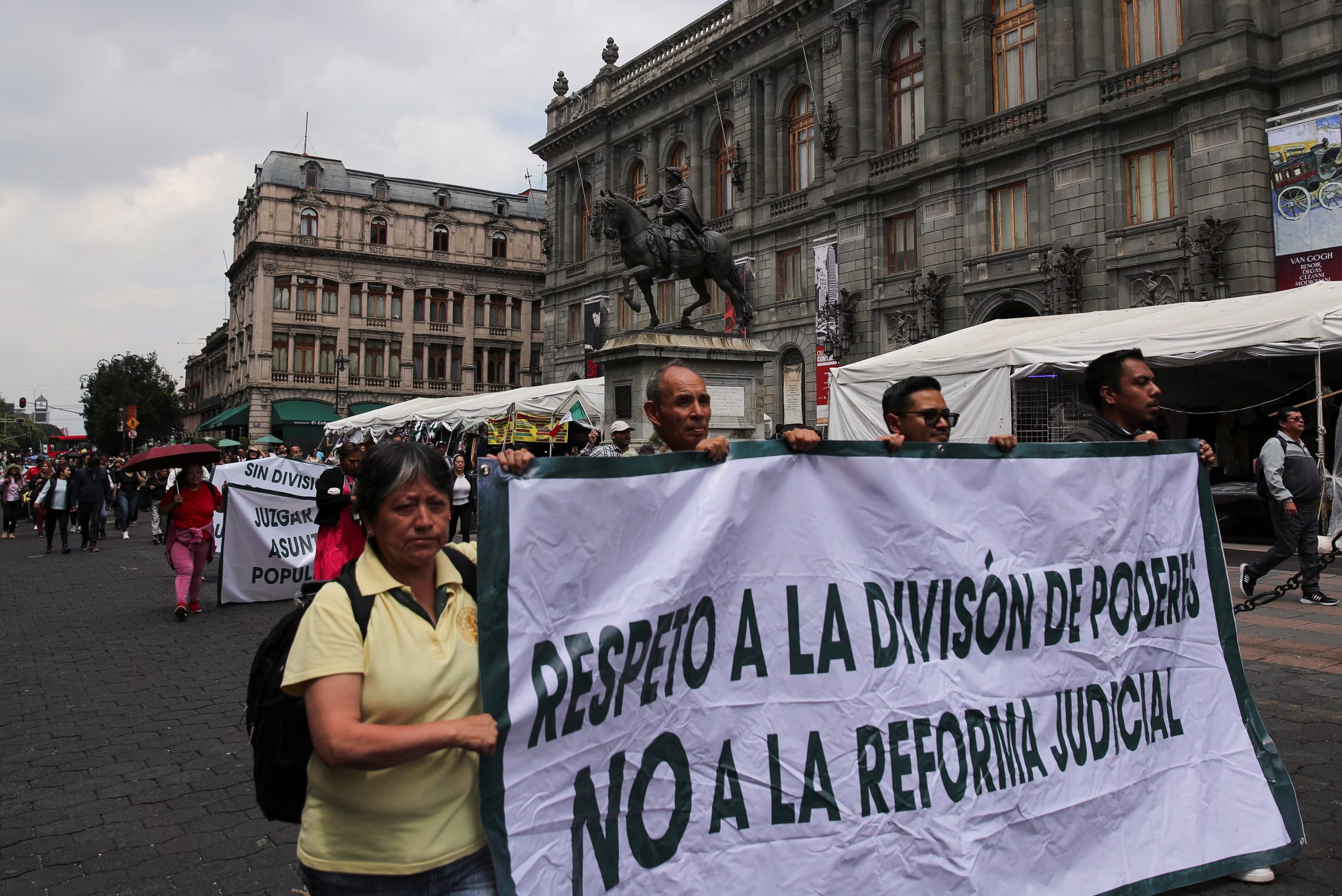 Mexican Judicial Reform Sparks Supreme Court Resignations, Raising Concerns Over Independence and Political Influence