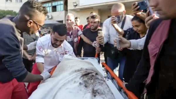 Palestinian Medic Discovers His Mother Among Casualties in Heartbreaking Aftermath of Gaza Airstrike