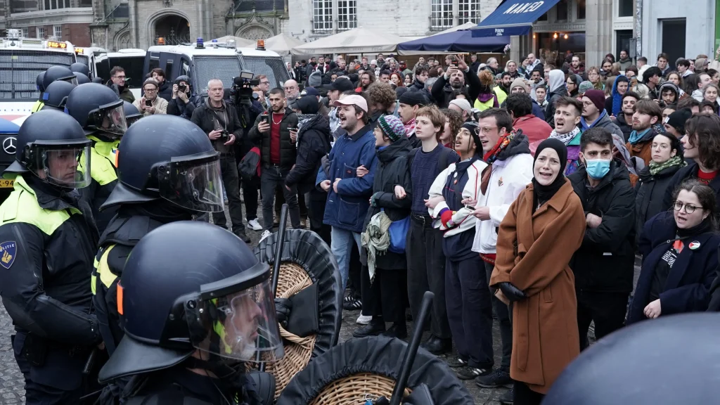 Amsterdam Faces Escalating Unrest Amid Antisemitic Violence and Clashes Over Israel-Palestine Tensions