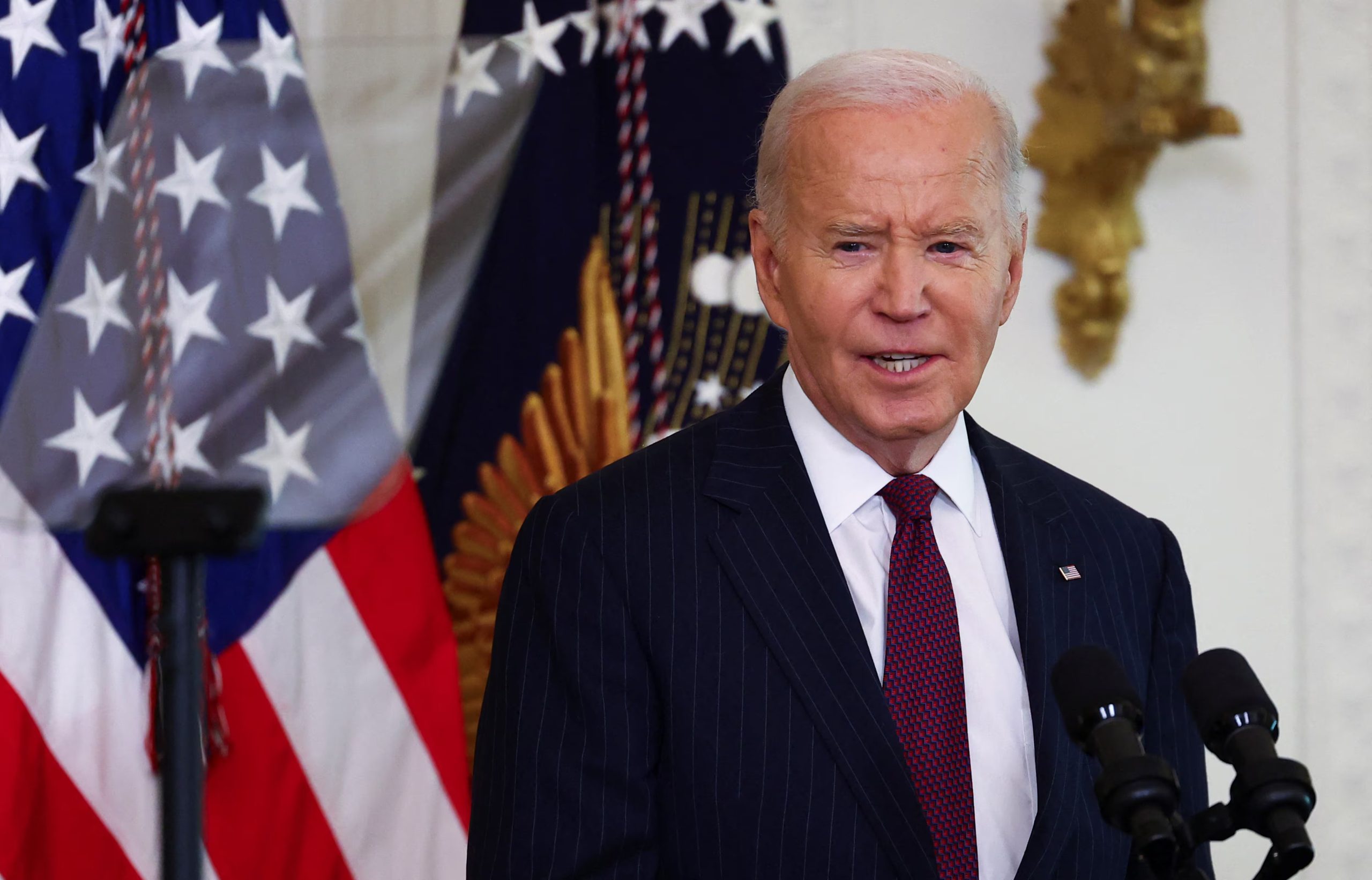 Biden Approves U.S. Anti-Personnel Mines for Ukraine Amid Escalating Conflict and Policy Criticism