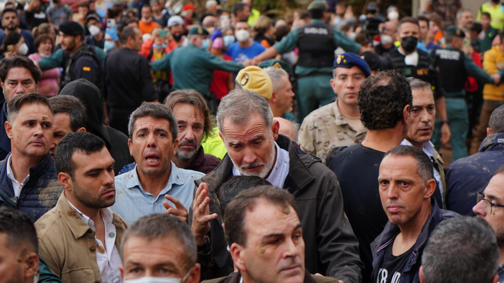 King Felipe and Queen Letizia Face Hostile Crowd in Valencia Amid Criticism of Spain's Flood Response