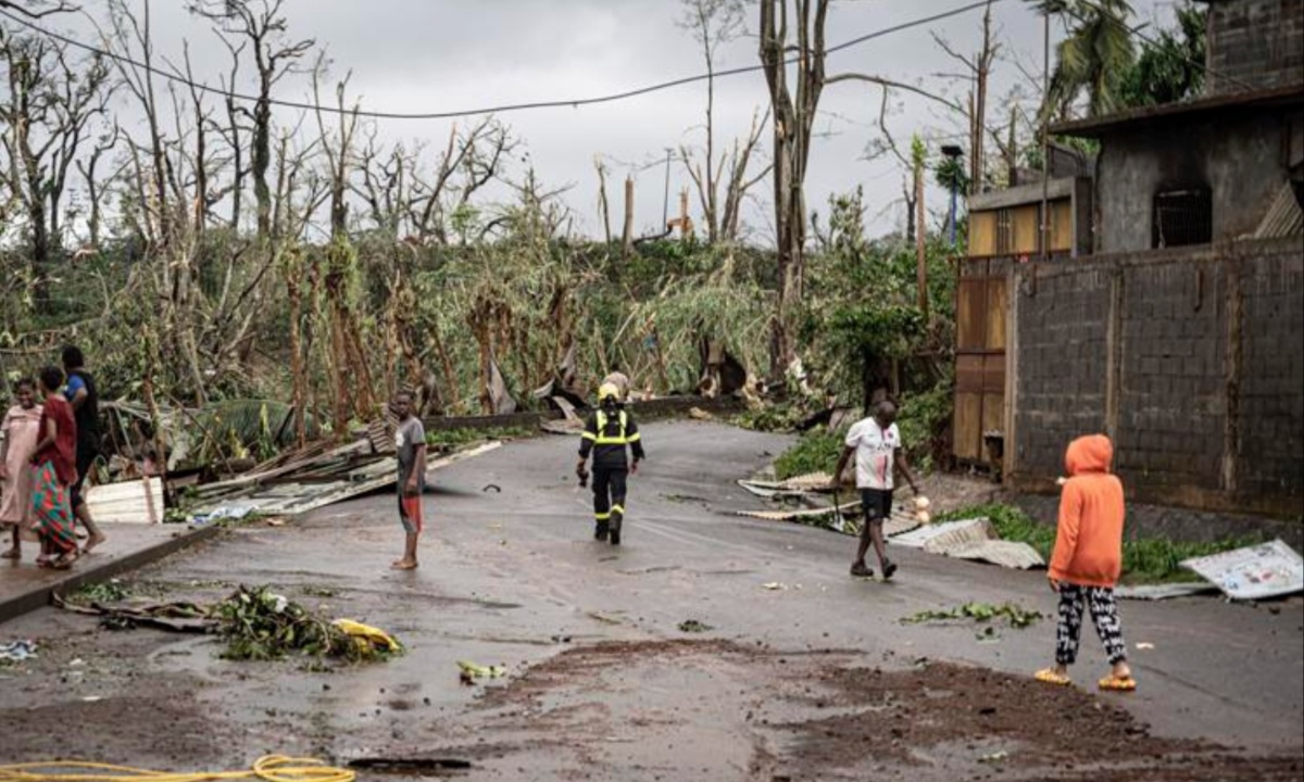 Macron Faces Local Anger During Visit to Cyclone-Hit Mayotte, Promises Aid and Rebuilding Efforts