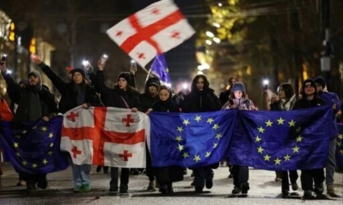 Protests Erupt in Tbilisi as Political Crisis Escalates Ahead of Kavelashvili’s Inauguration