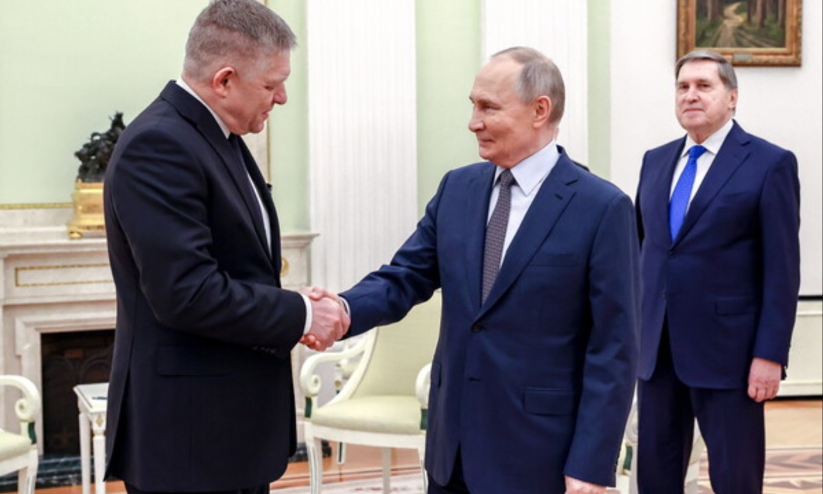 Slovak Prime Minister Sparks Controversy Meeting Putin to Discuss Gas Supplies Amid EU Criticism