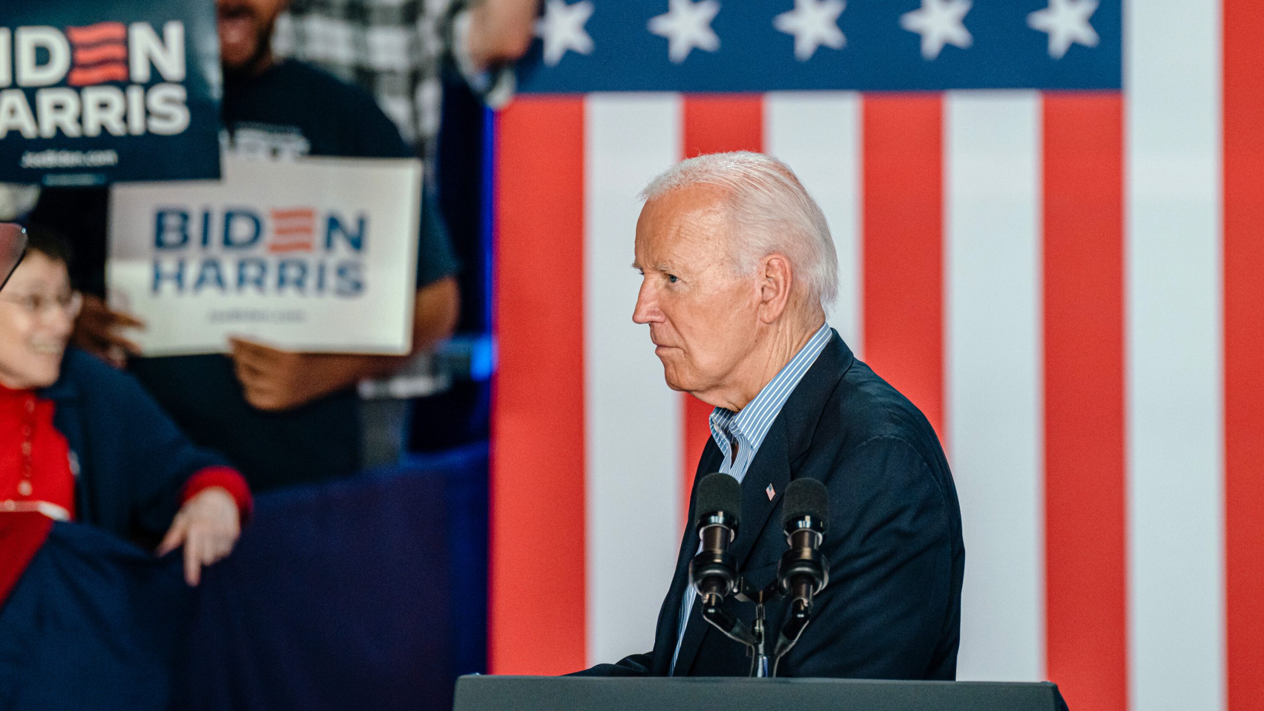 Biden’s Media Push Sparks Democratic Backlash as Party Faces Leadership Void and 2028 Uncertainty